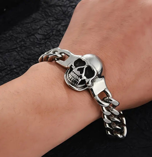 Domineering Titanium Steel Skull Head Decor Bracelet